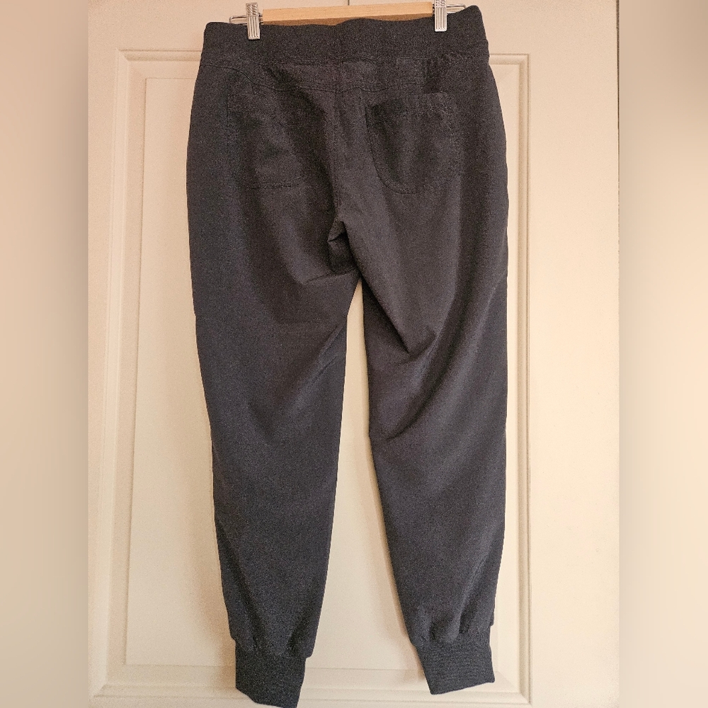 Like New Athleta Gray Jogger Pants Women's Size 6 - Picture 4 of 6